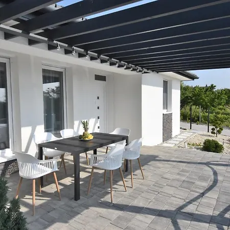 Silver Home Apartman 