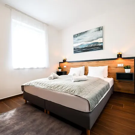 Silver Home Apartman 